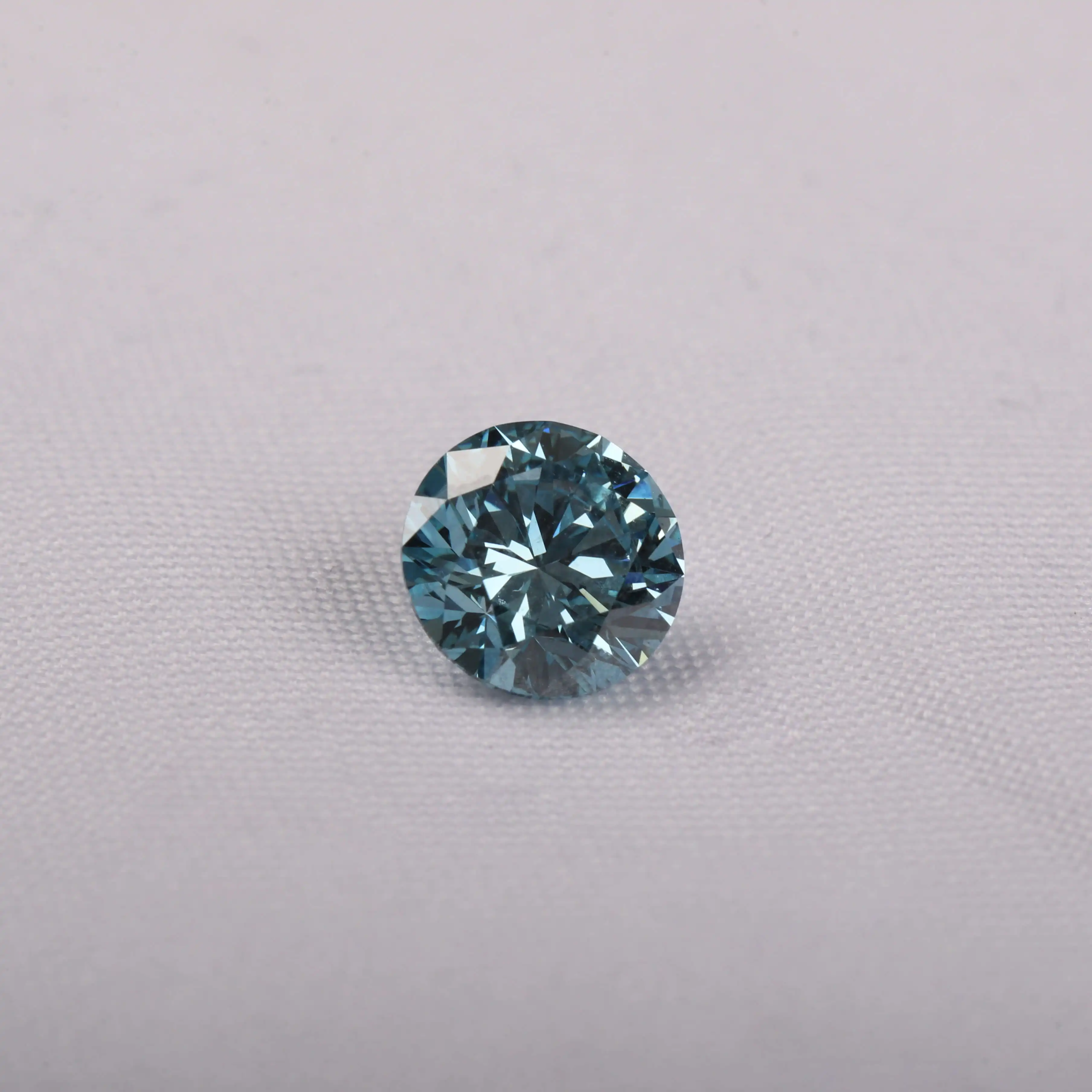 1.00 Carat Round Cut CVD Blue Conflict Free Diamond / Diamond For Unique Jewelry Creations