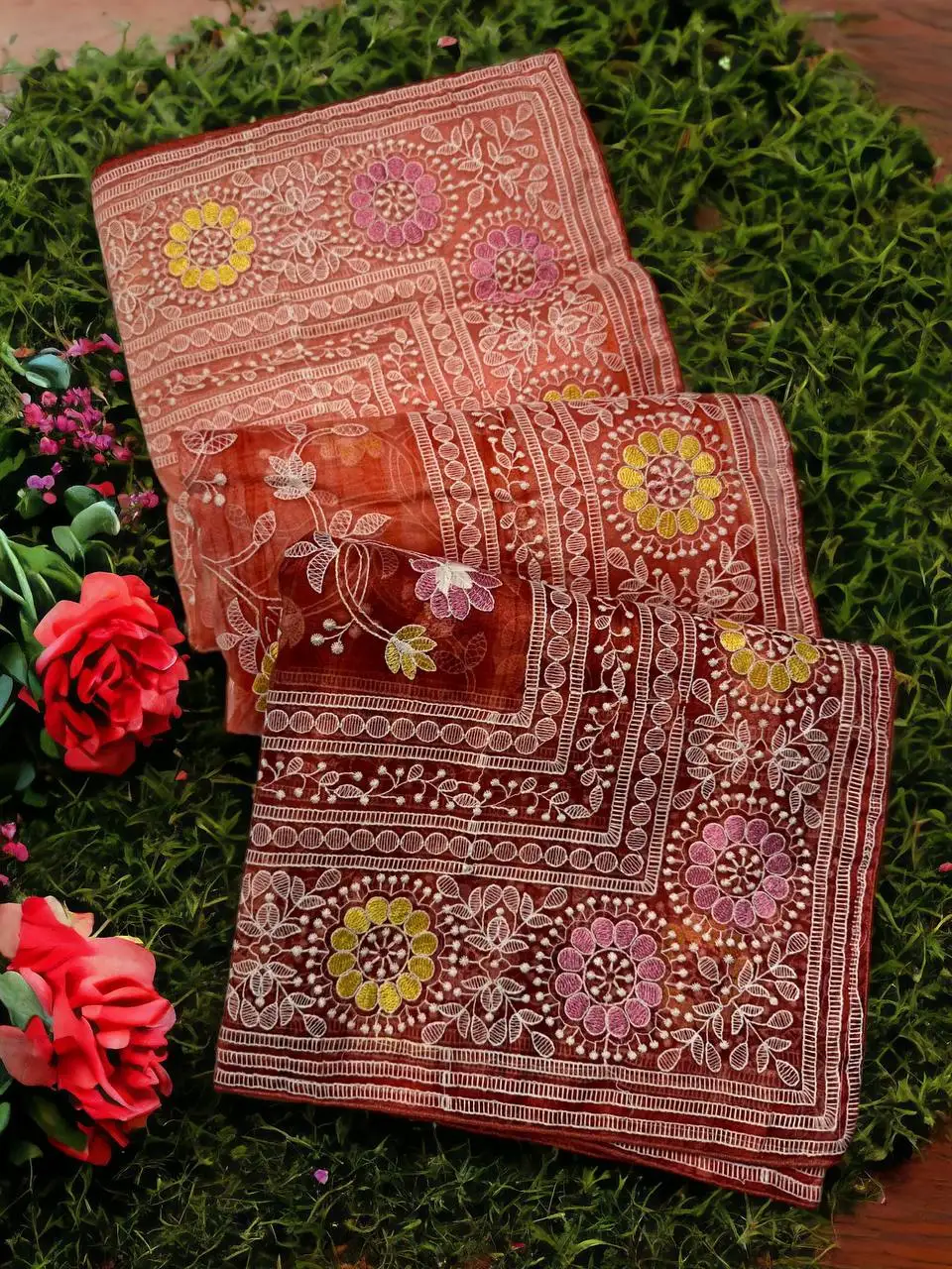 Beautiful Soft organza Silk saree with and digital print with Kashmiri Thread Work, Party Wear saree, Wedding Wear Saree.