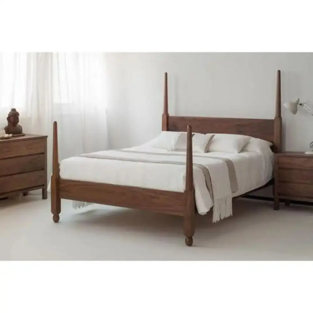 Wholesale High Quality Modern Luxury Vintage Royal Bed Furniture Bedroom American World Craft Bed Traditional Poster Wooden Bed