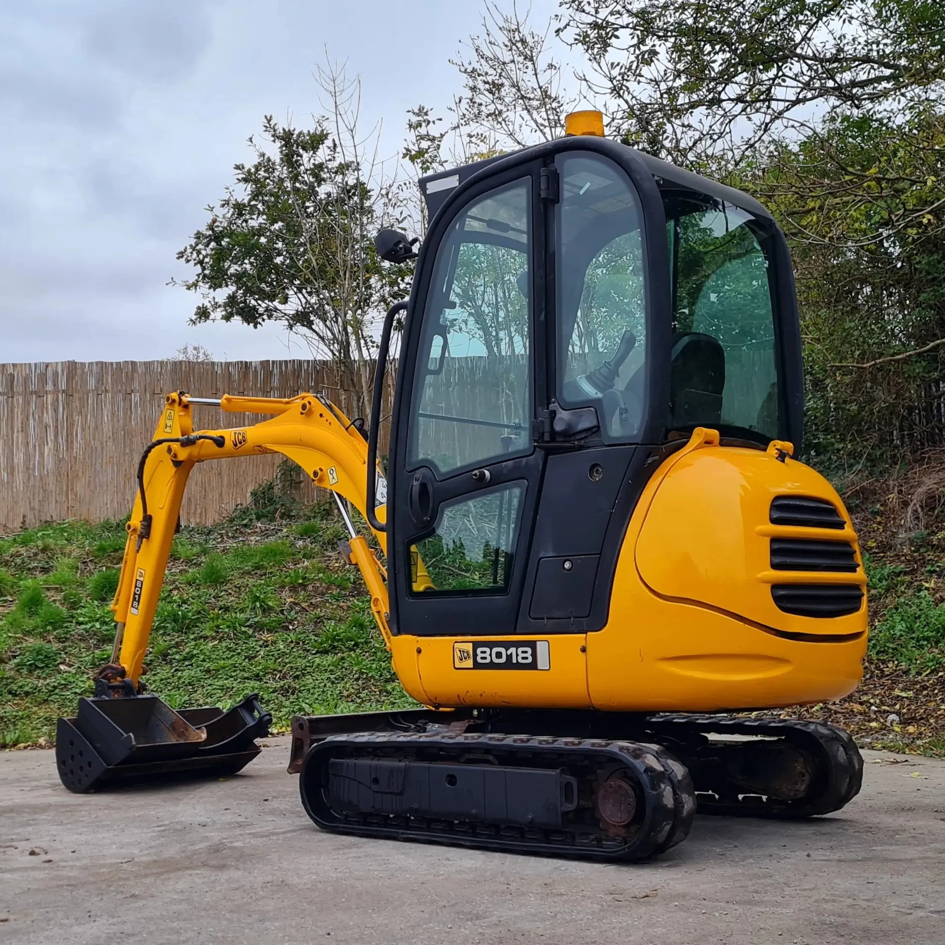 excavator   MINI DIGGER 1.8TON for sale