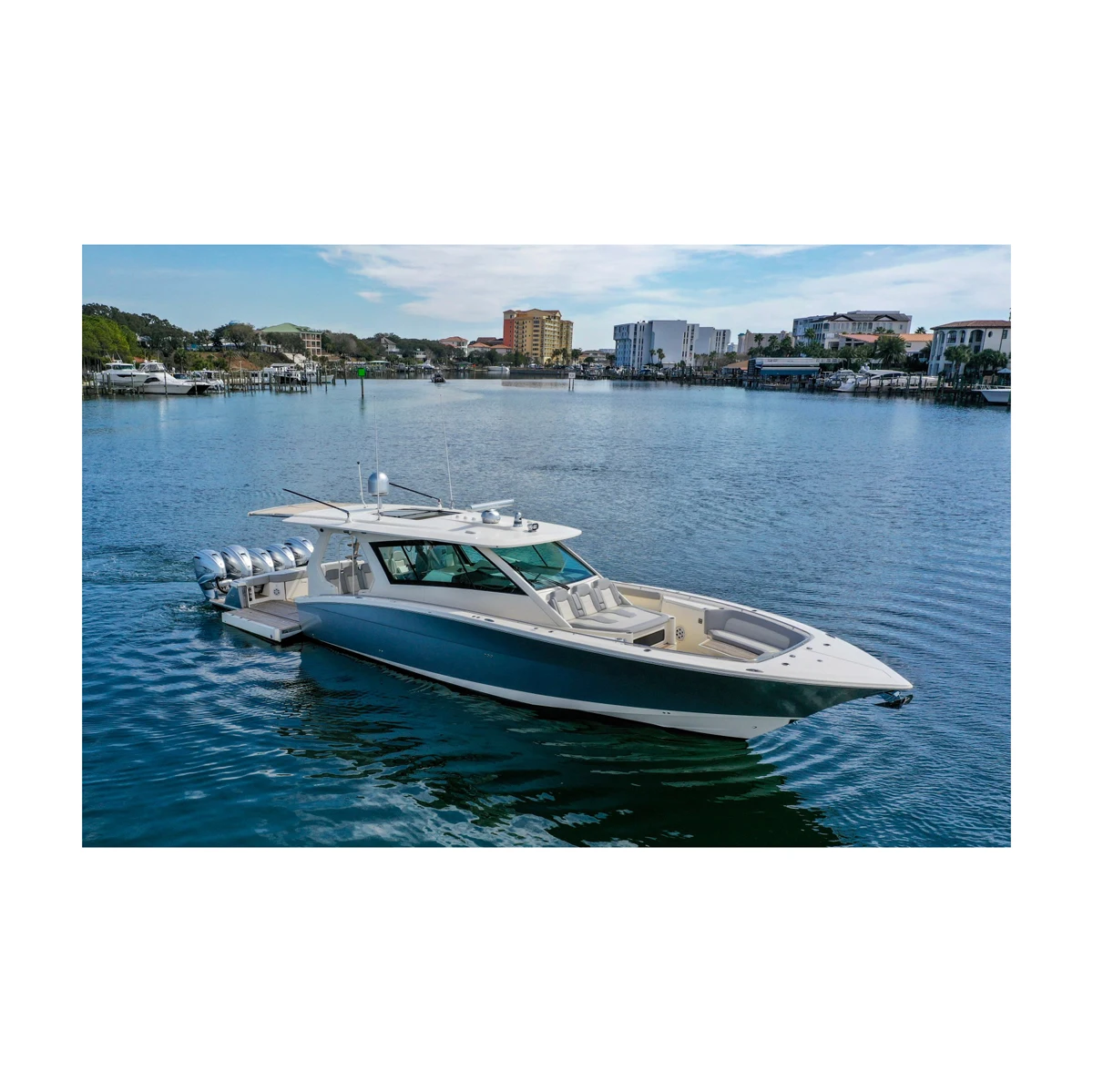 Buy New And fairly used luxury boat for cruise , fishing and sailing boat yacht luxury boat