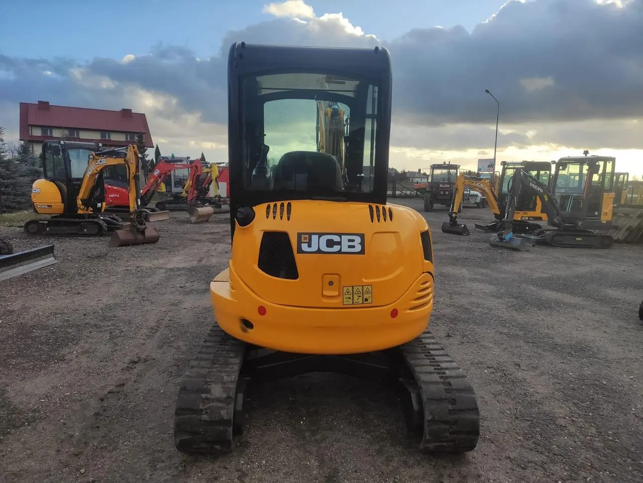jcb0068.jpg