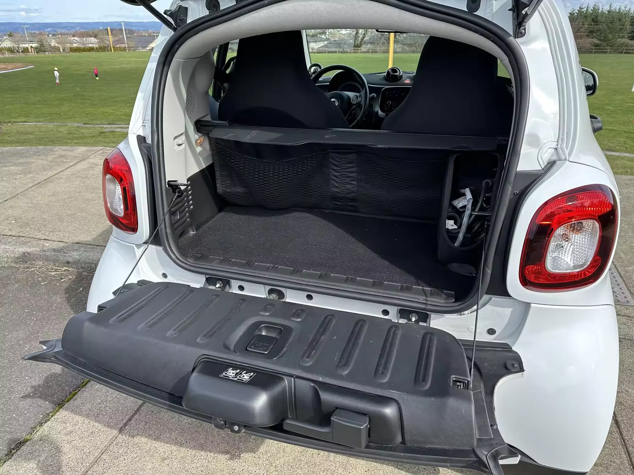 very clean used 2019 Sm-art For-two Electric Drive Single Electric Motor for sale