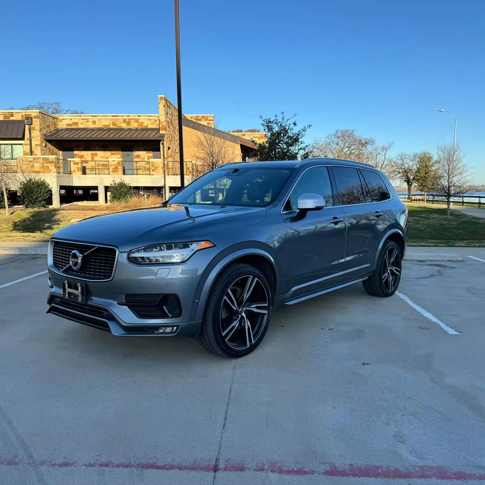 Used 2017 2.0L Turbocharged and Supercharged I4 SUV XC90 Vol-vo Used Car For Sale