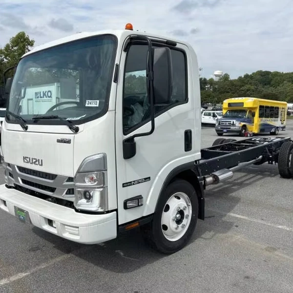 2024 N-PR Isuzu 4X2 2dr 71 0 в. BBC наклон кабины 109-212 В. WB ручной инструмент