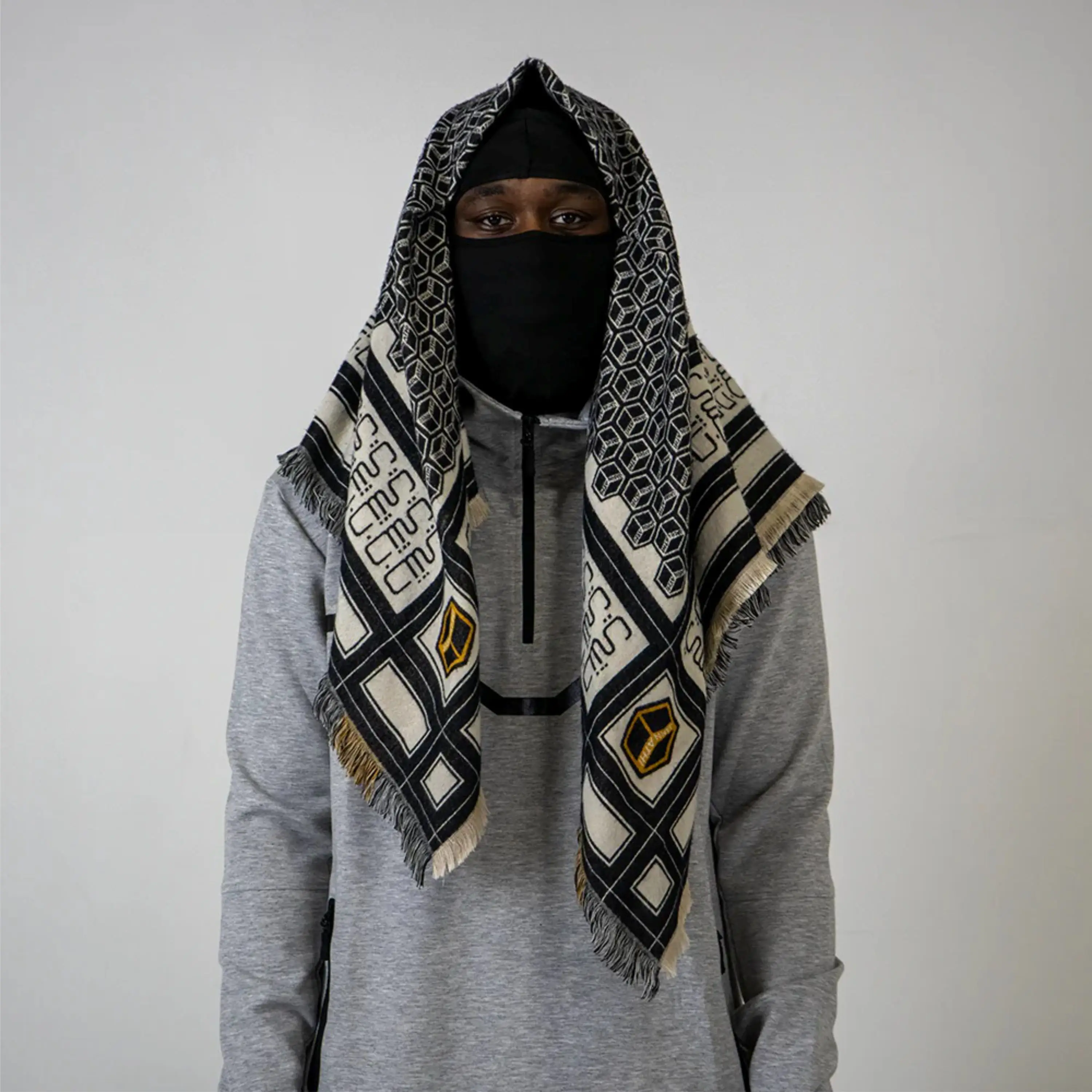 High-Quality Traditional Woven Keffiyeh - Authentic Middle Eastern Scarf - Perfect for Men and Women - Ideal for All Seasons