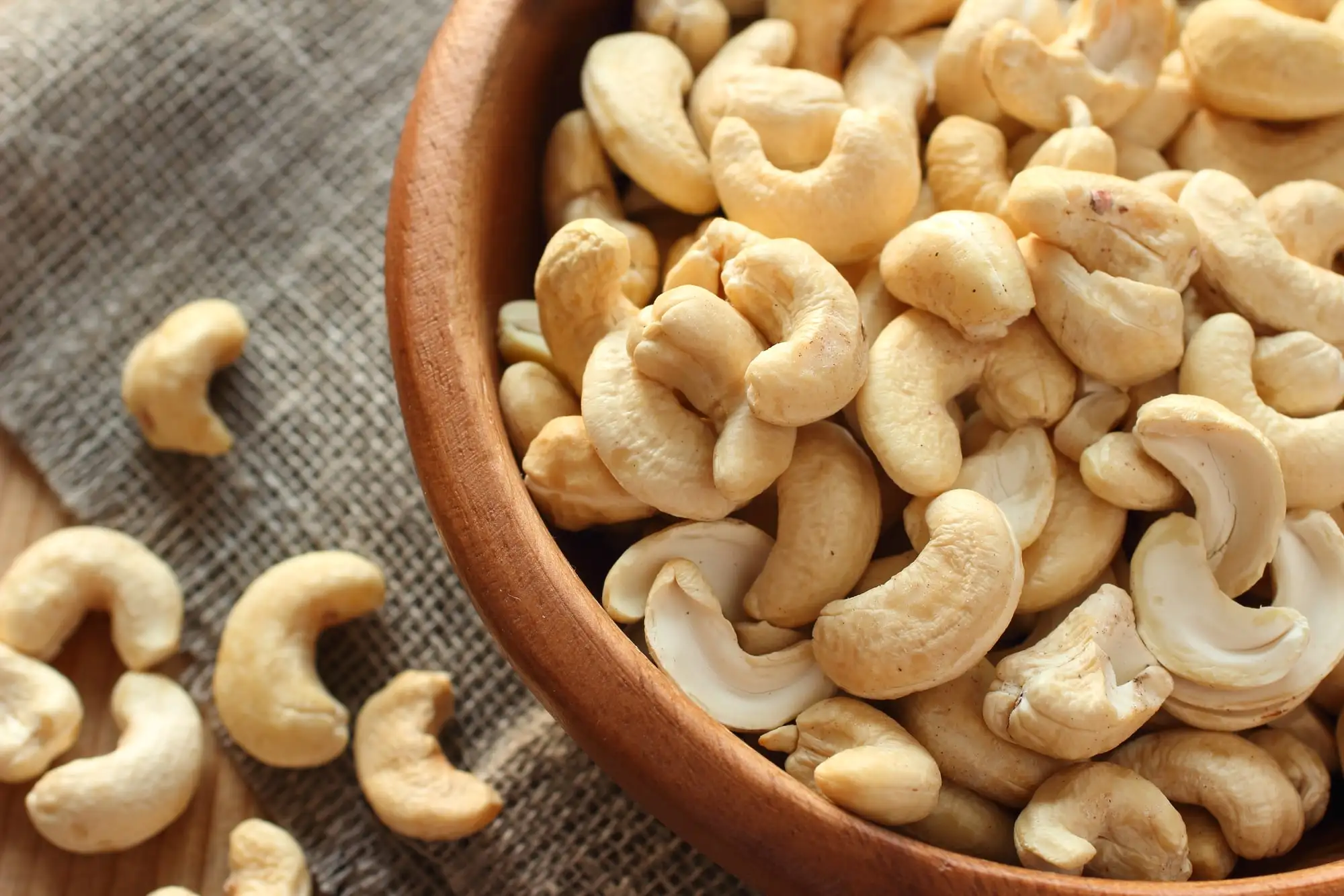 Vietnam Cashew Nuts Kernels Best Quality Cashew Nuts 100% Organic Fresh Nutritious Wholesale Suppliers