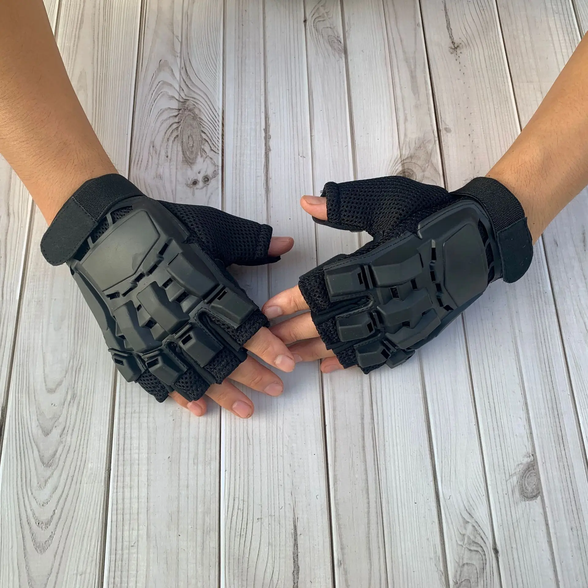 Transformers tactical gloves for male and female special forces soldiers training CS tank gloves with half finger durability
