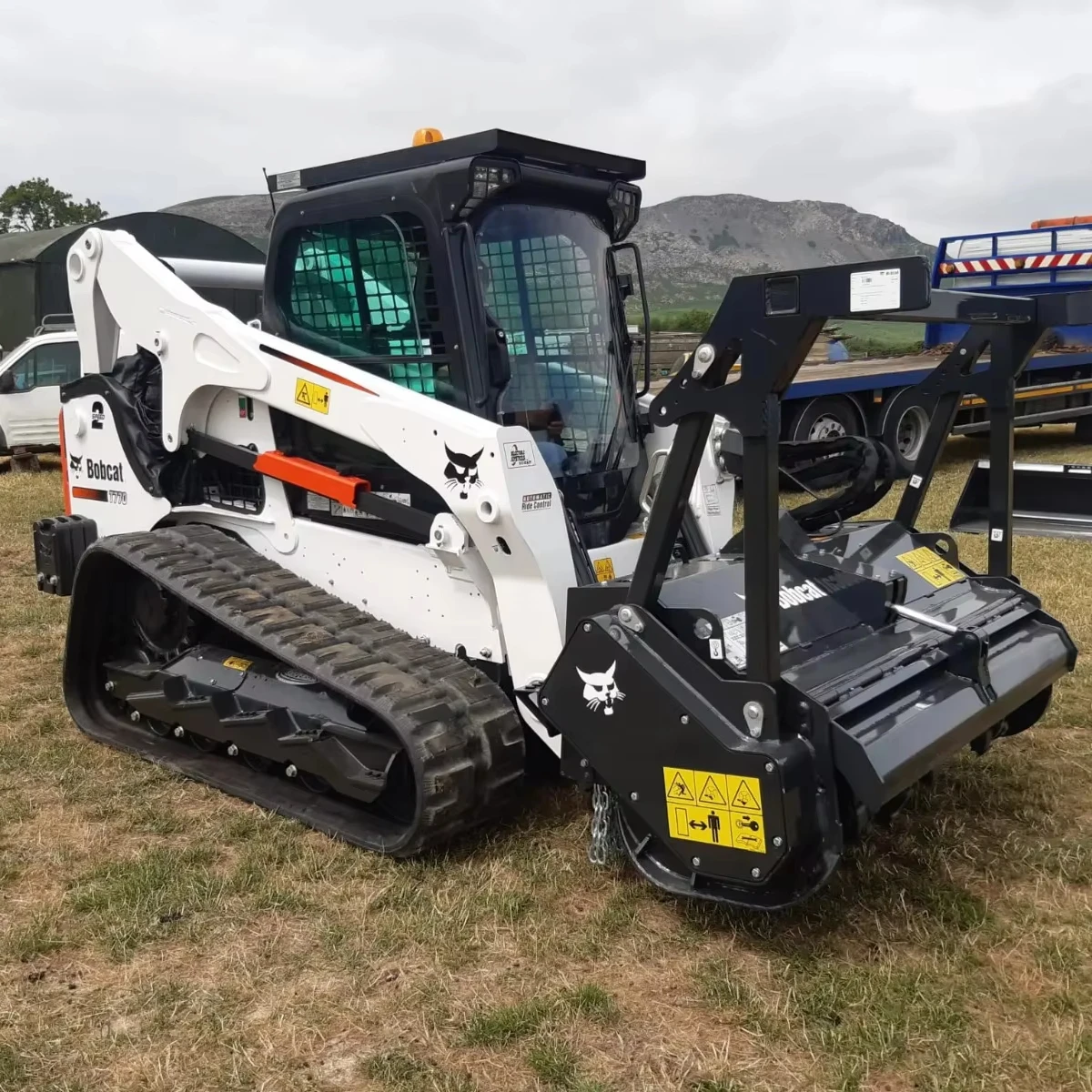 Skid Steer Loader 1 ton 2ton Cat S130 Used Loaders Diesel engine used cat S130 Slide loader hot sale S18/S70/S160/S185