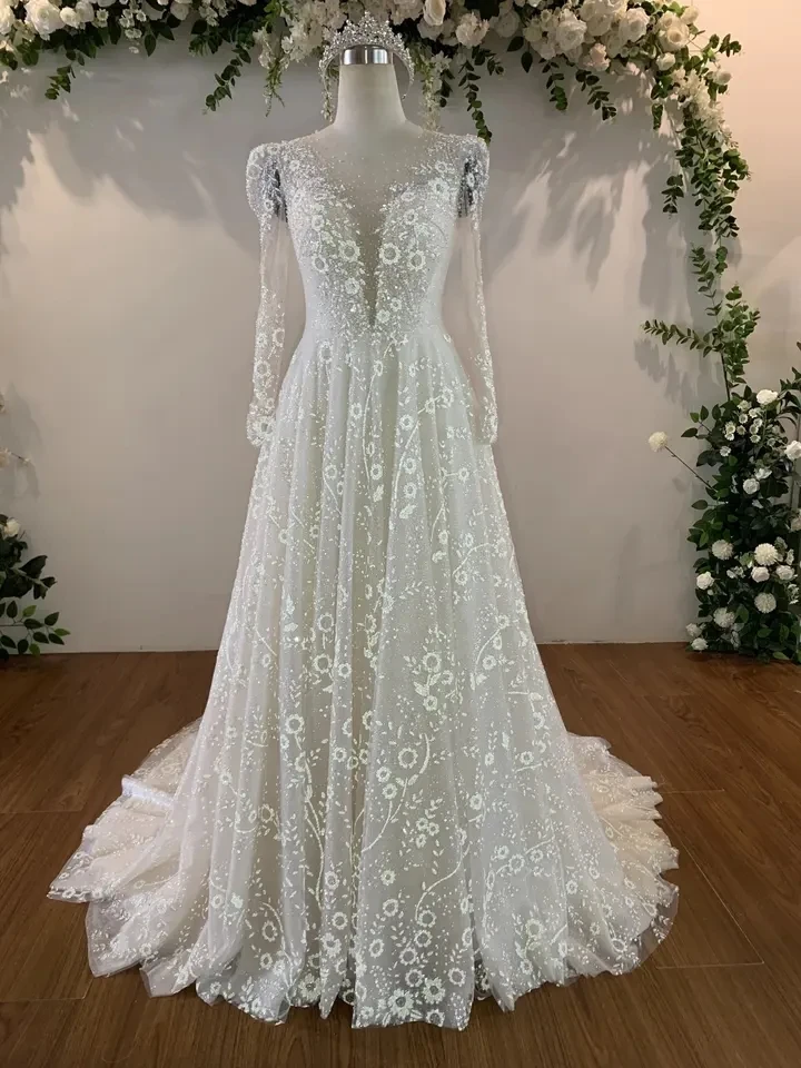 Beautiful Light Luxury Wedding Dress Elegant Gentle Slim Figure Display Bridal Wedding Dress by handmade TNBPno38