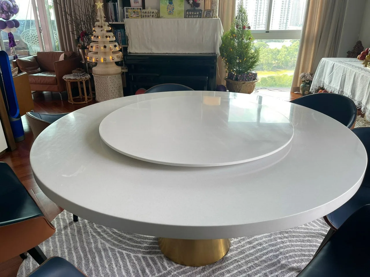 Calacatta White Quartz Veins Artificial Stone Kitchen Table with Competitive Price Sale Choice Top Edge