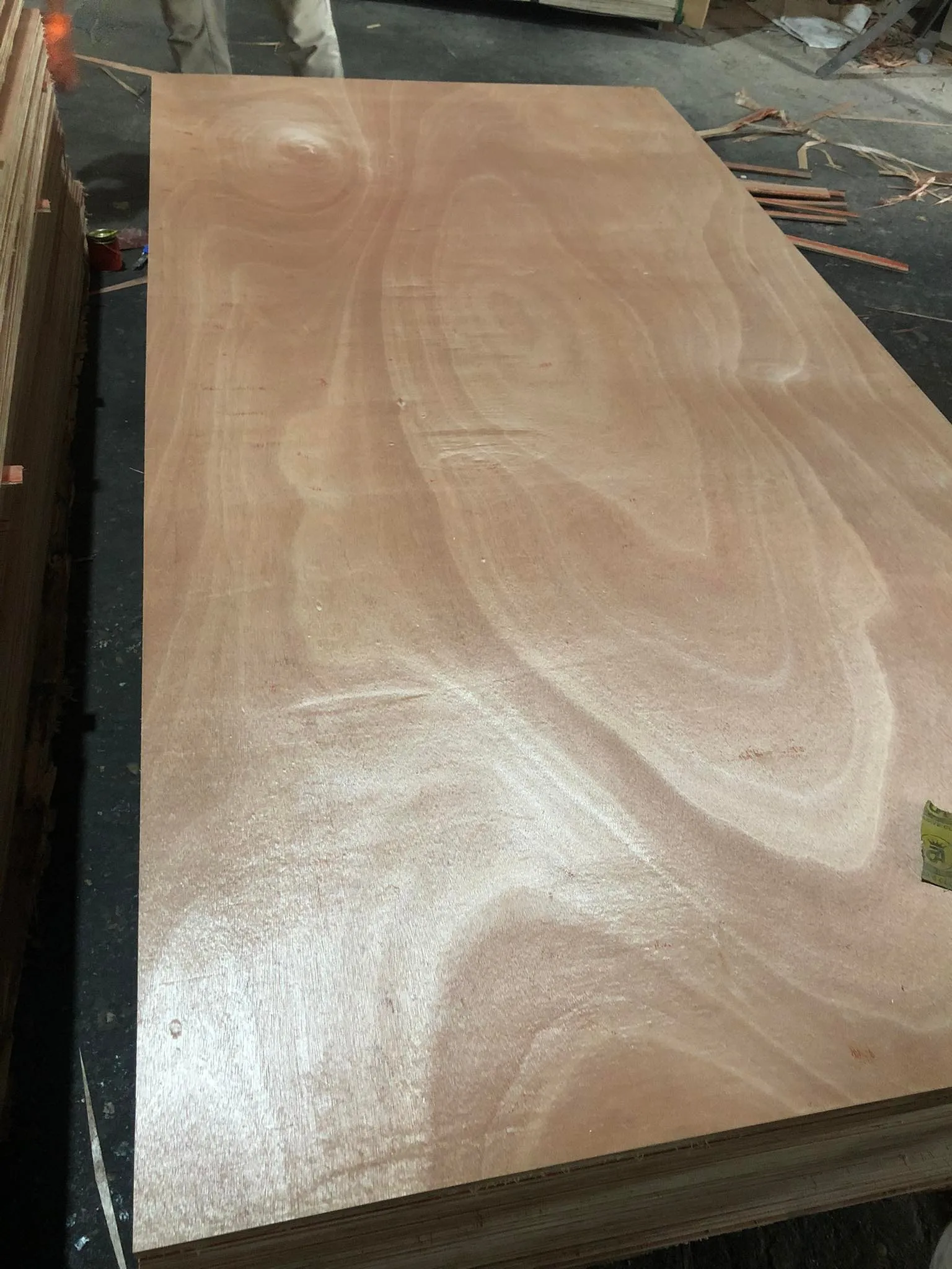 BEST RATE Okoume Plywood  Natural Veneer ALL GRADE Vietnam 4x8 for furniture OKOUME PLYWOOD