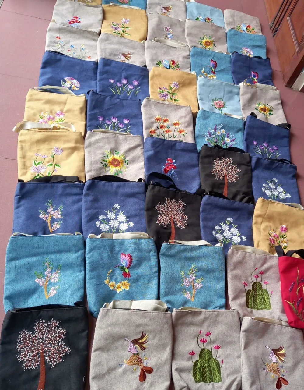 High quality Luxury embroidery handmade leather hobo handbag  Fabric hobo bag made in Vietnam 2022