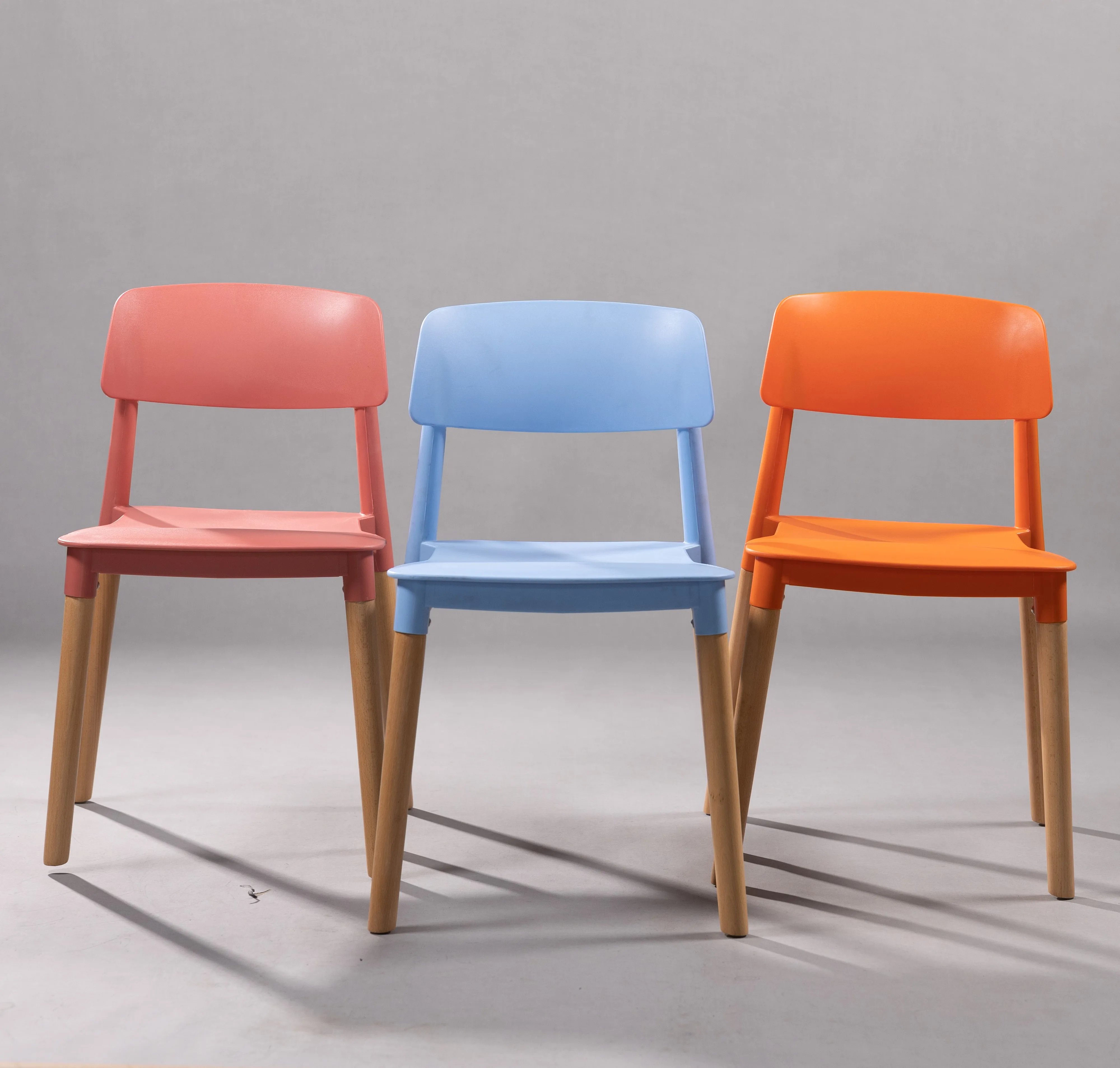 Hottest Manufacturer Vietnam dining chair customized colorful high quality plastic chair with frame indoor/outdoor furniture