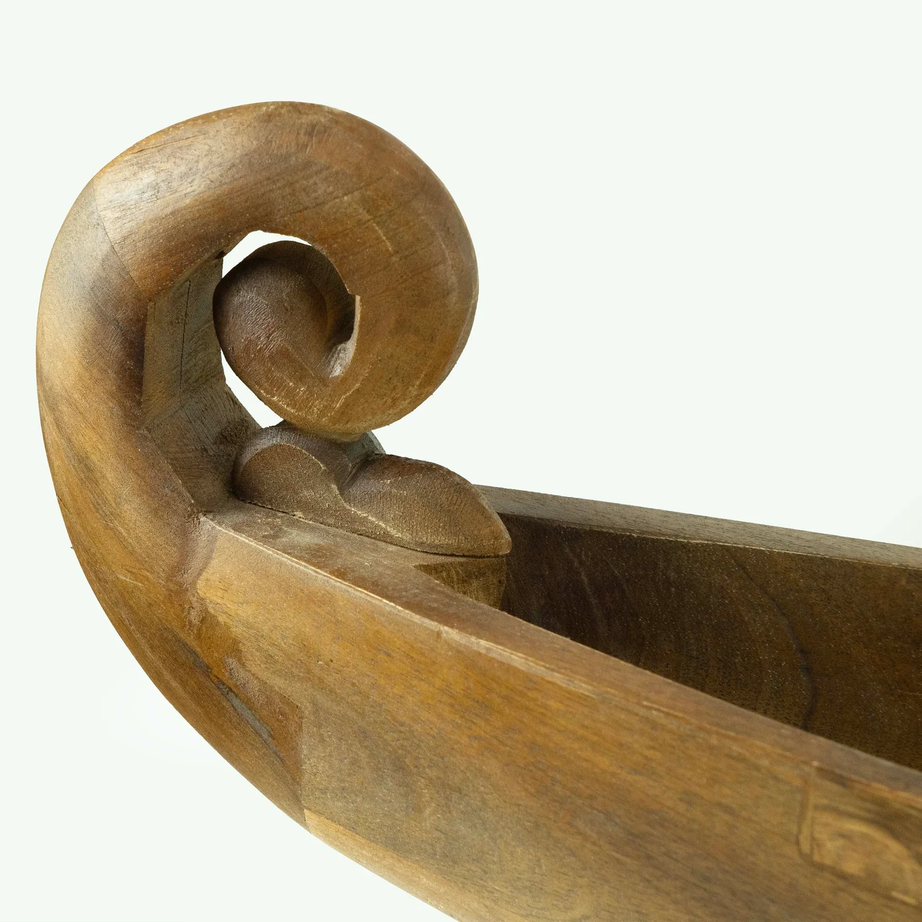 Eco-friendly Modern Wooden Serving Tray Boat Shape with Iron Stand Natural Mango Wood Color for Living Room Kitchen Bedroom