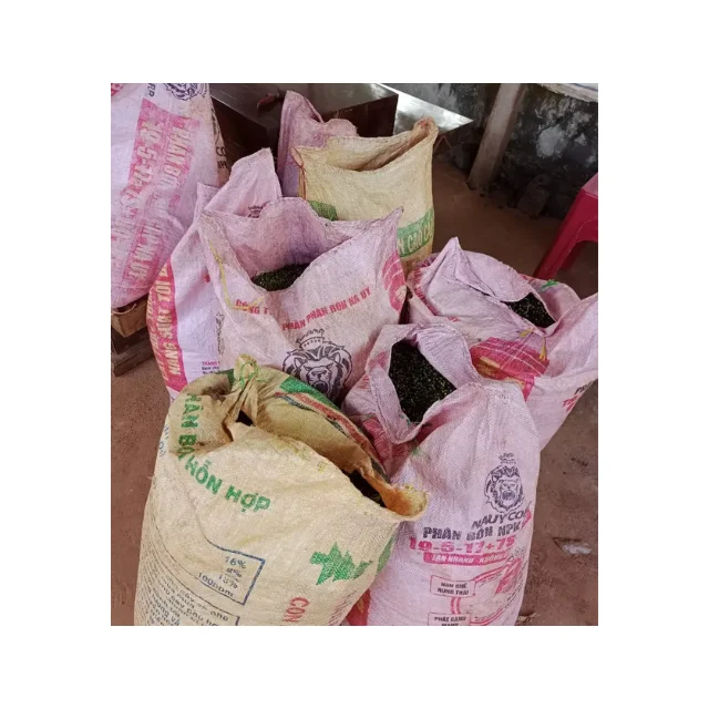 Hot Selling Black pepper Delightful Flavor Black Medium Grind Dried Black Pepper Best Spices and Herbs from Vietnam Manufacture