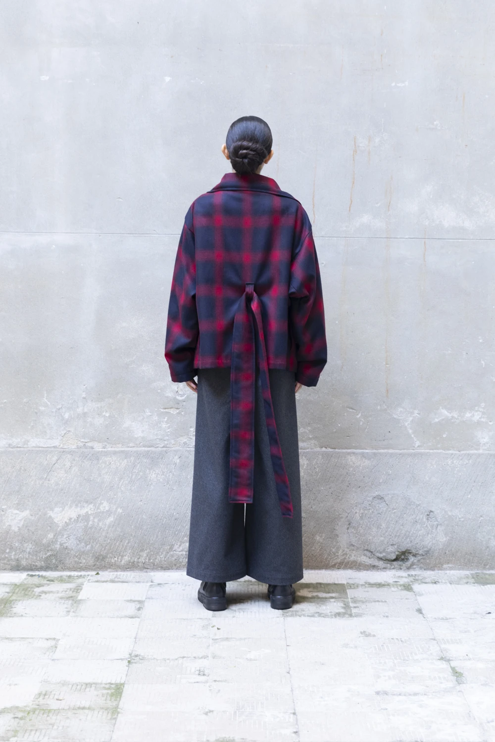 SUSTAINABLE, ECO-CHIC, ECO FASHION MADE IN ITALY Short Gingham Recycled Wool Trench Coat WOMAN