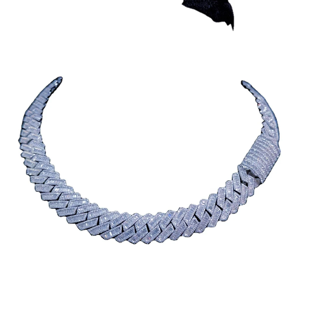 16MM CUBAN MIAMI CHAIN 200GM EF VVS MOISSANITE NEW COLLECTION  WITH HIGH QUALITY AVAILABLE AT WHOLE SALE PRICE