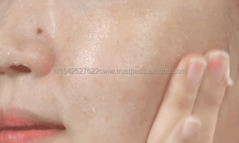 KOREAN COSMETIC Medi-Peel Phyto Cica Nol B5 Aha Bha Calming Peeling Gel 120ml nourishes tired skin and tones up the skin