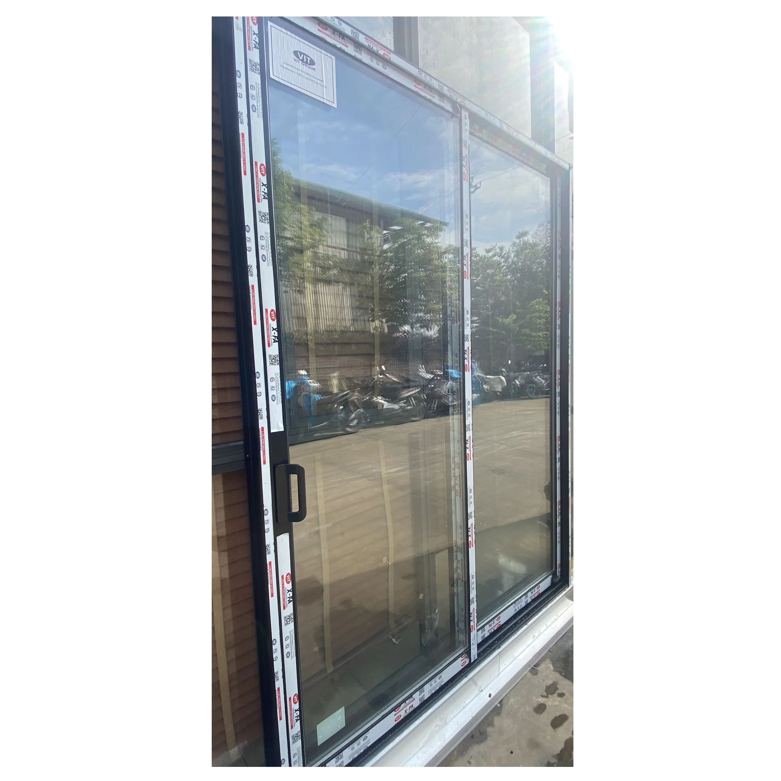 ISO Certificated Extruded Aluminum Alloy Attractive Style Industrial Door and Window Solid Wholesale OEM