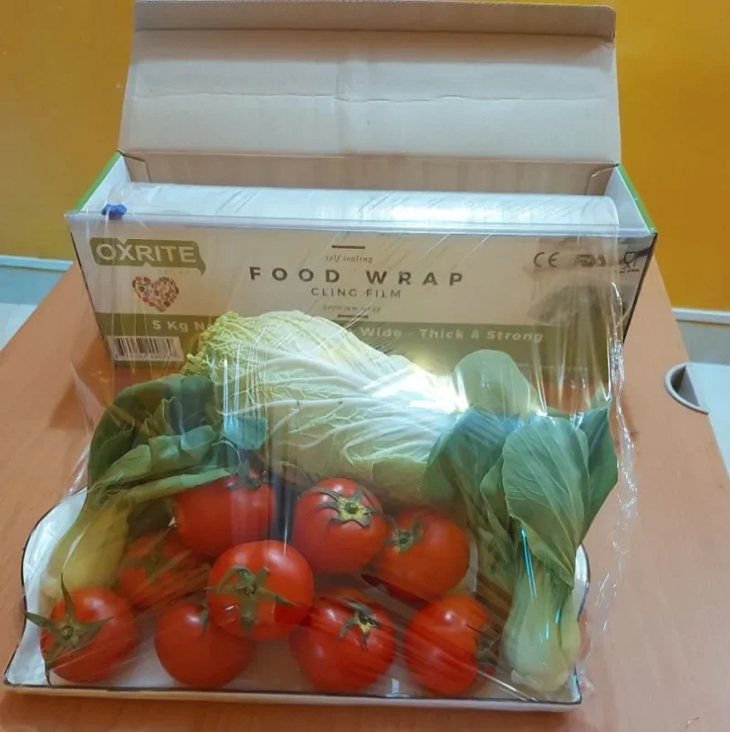 OEM Food Grade PE Three Layers Co-extrusion Plastic Wrap Roll Films Wholesale Protective Industrial Use for Food Packaging