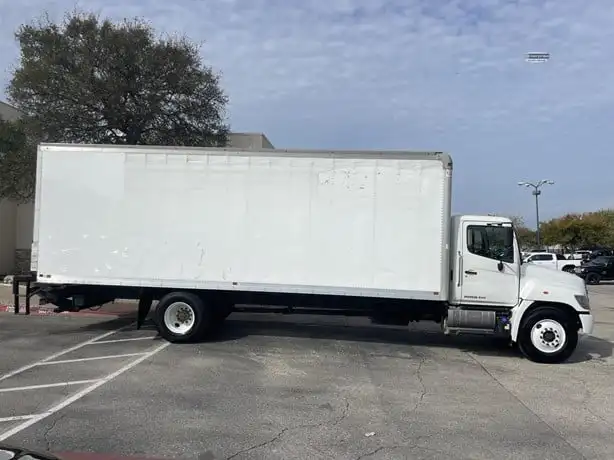 Top Performance 2020 FOR-HINO 268A RHD/LHD USED Cargo / Straight Box TRUCK  READY to SHIP  WORLDWIDE
