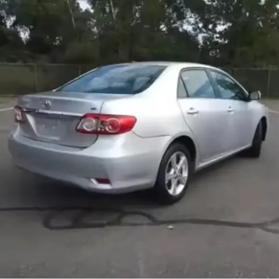 Perfectly 2013 T o y o t aa Corolla LE, FWD