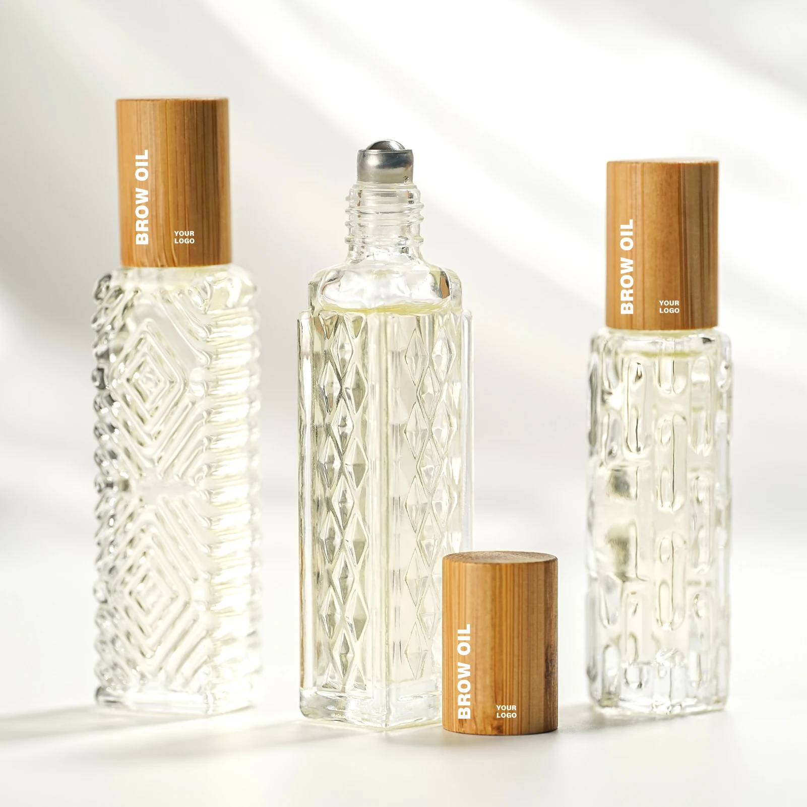 Private Label nourishing brow oil eyelash oil castor oil gold organic vegan cruelty free eyebrow and eyelash growth serum