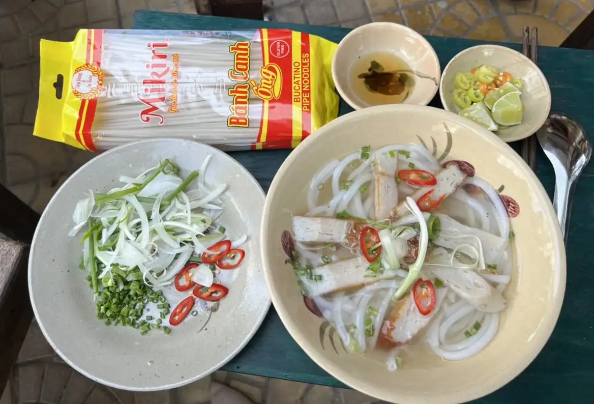 Product Quality Advance Bucatino Pipe Noodles Made in Viet Nam Ingredient Rice Flour 80% Dried Food Easy Cooking Date One Years