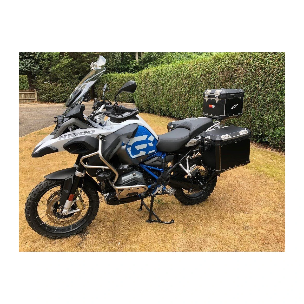 Отлично используемые мотоциклы непосредственно производимые заводом Bmw gs 1200 (2018-2024) черного цвета металлик с мощными двигателями