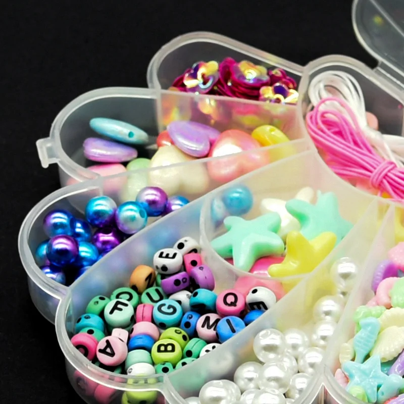 Hot Selling Kid Cartoon Seashells Plastic Acrylic Alphabet Letter Mermaid Color Faux Pearl DIY Beads For Bracelet Making Kit