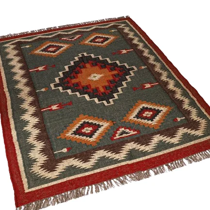 Hot Sale 2024 Vintage Floral Embroidered Design Handmade Carpet Rugs Pure Wool Jute Kilim Rugs for Home Hotel Garden Hospital