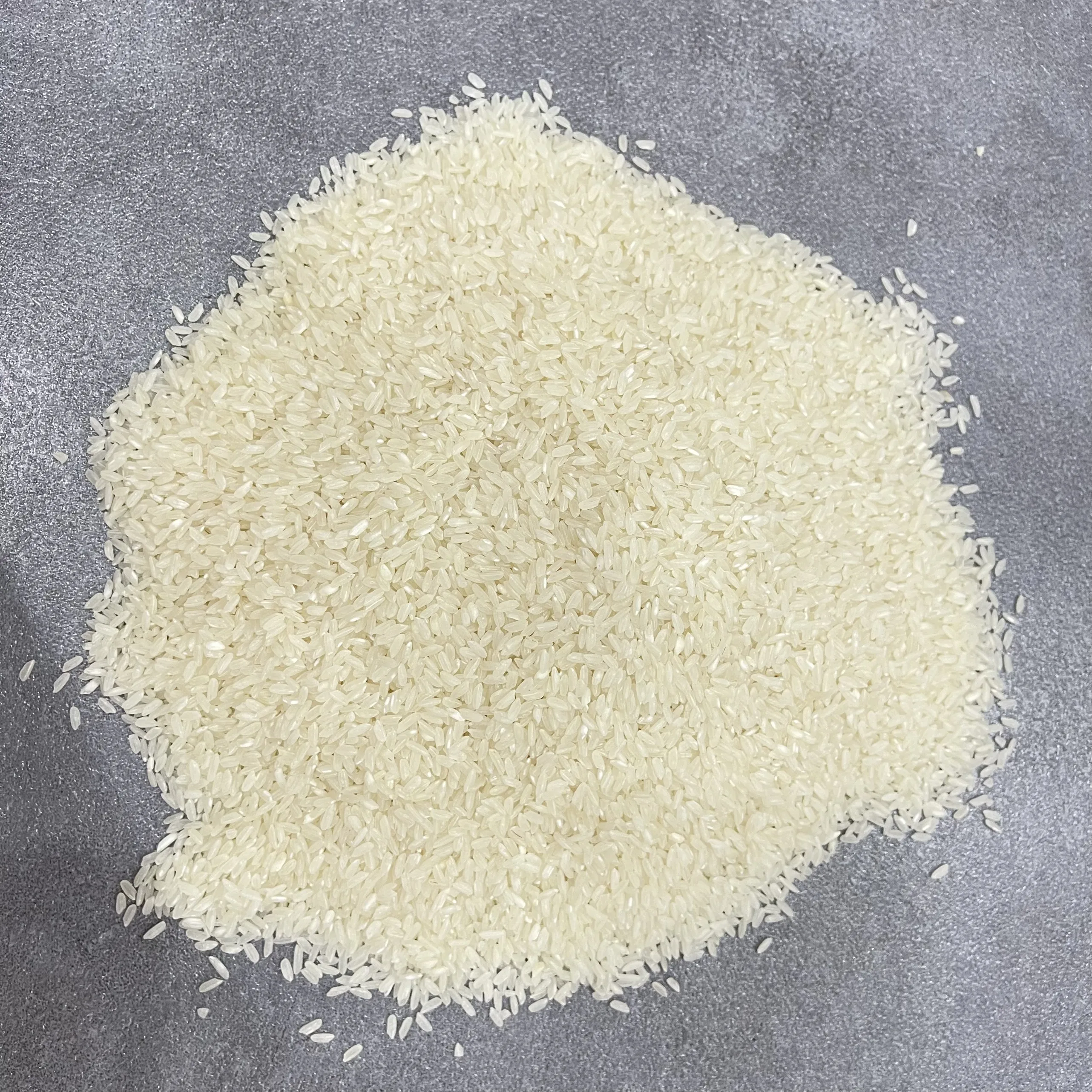 AGRICULTURE WHOLESALE GLUTEN FREE TASTY HIGH QUALITY VIETNAMESE RICE 24 MONTHS CALROSE MEDIUM RICE IN OEM PACKAGE STORAGE