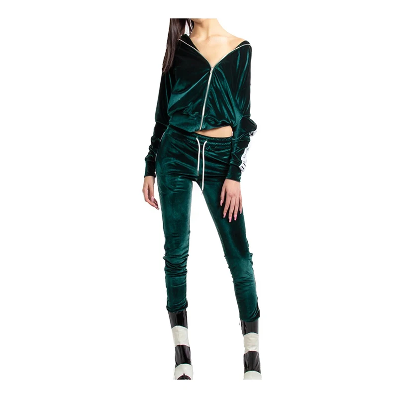 Velvet Tracksuit Tracksuits Hot Sale Velvet Jogging Polyester Velour Tracksuit For Men Multiple Colors Custom