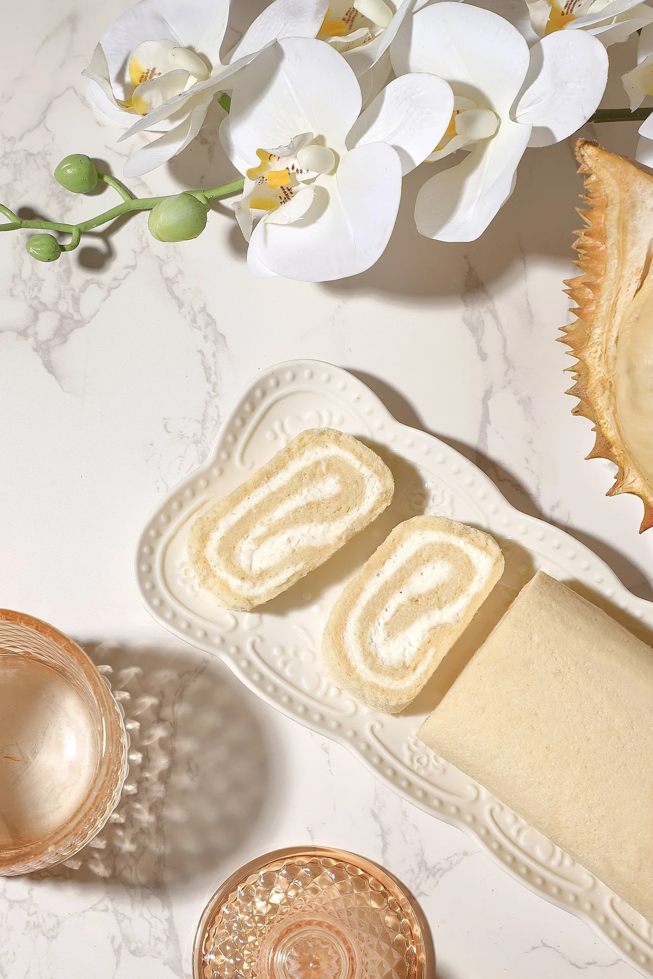 Wholesales Bulk Roll Cake Malaysia 200g Frozen Baked Goods Classic Vanilla Flavor King durian puree Swiss Roll