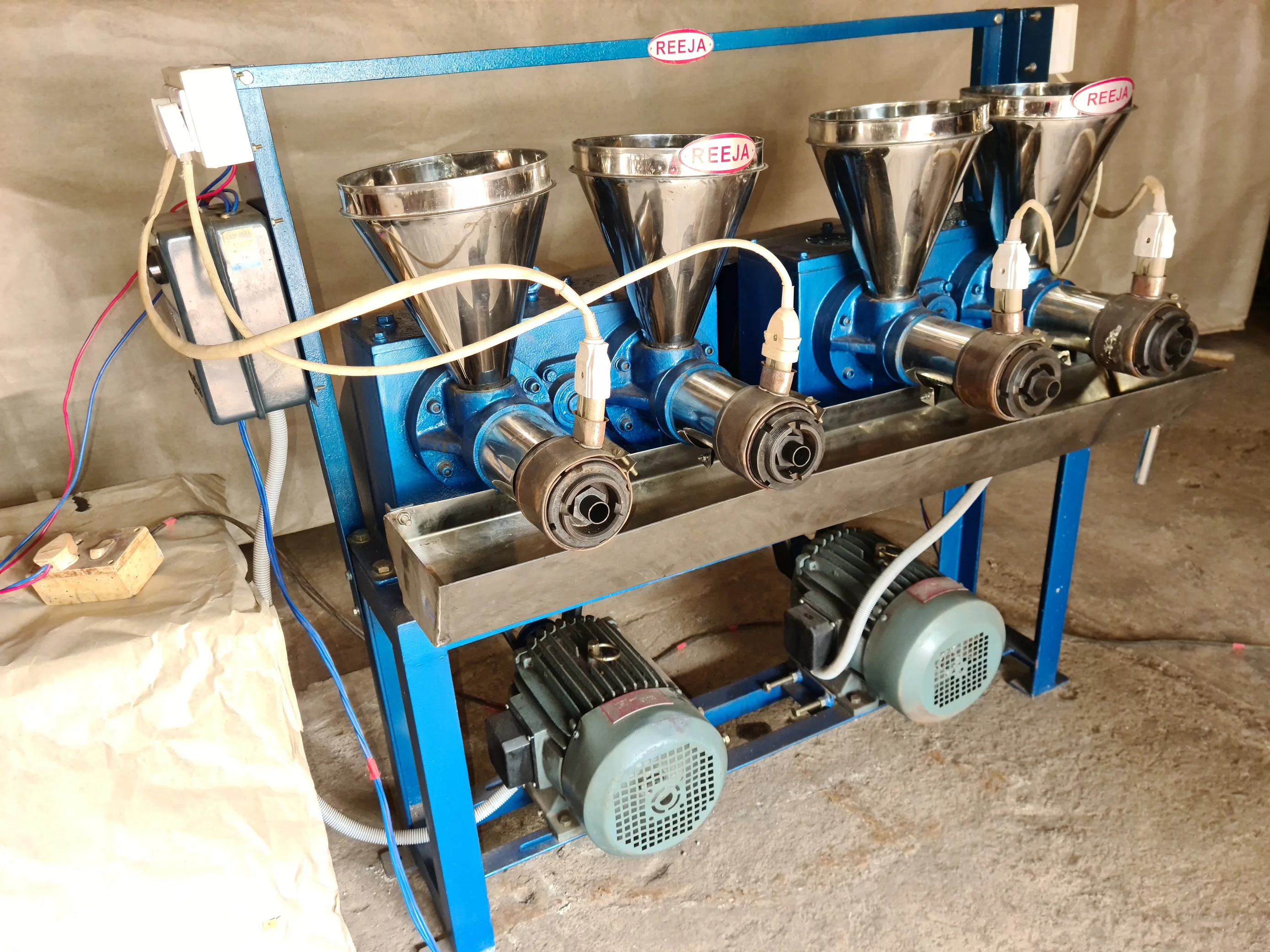 Oil Press of Rendering Plant Line Hot Training Food Technical Parts Sales Video Support Feature Weight Automatic Machine Repair