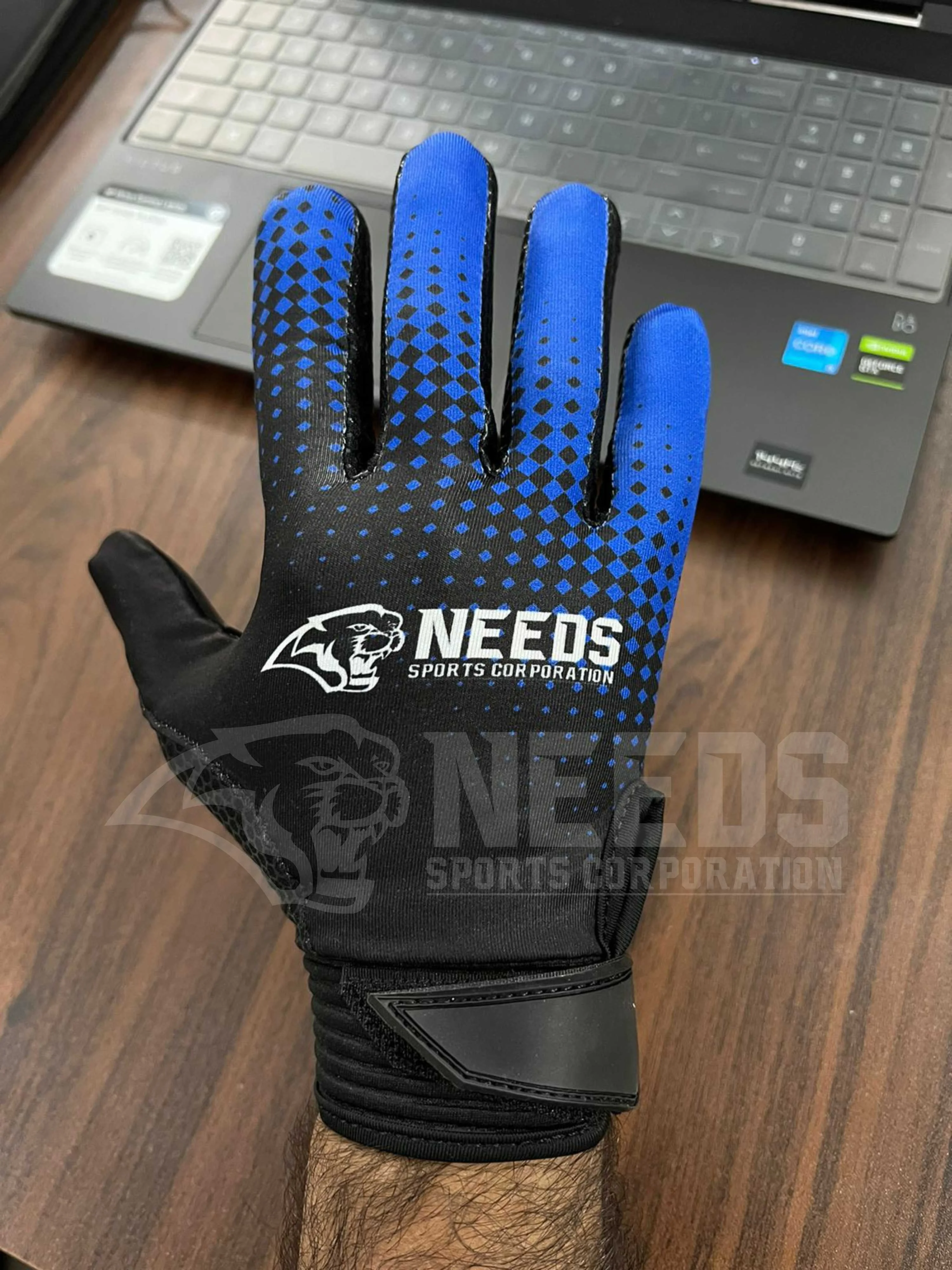 Gaelic football gloves GAA custom design