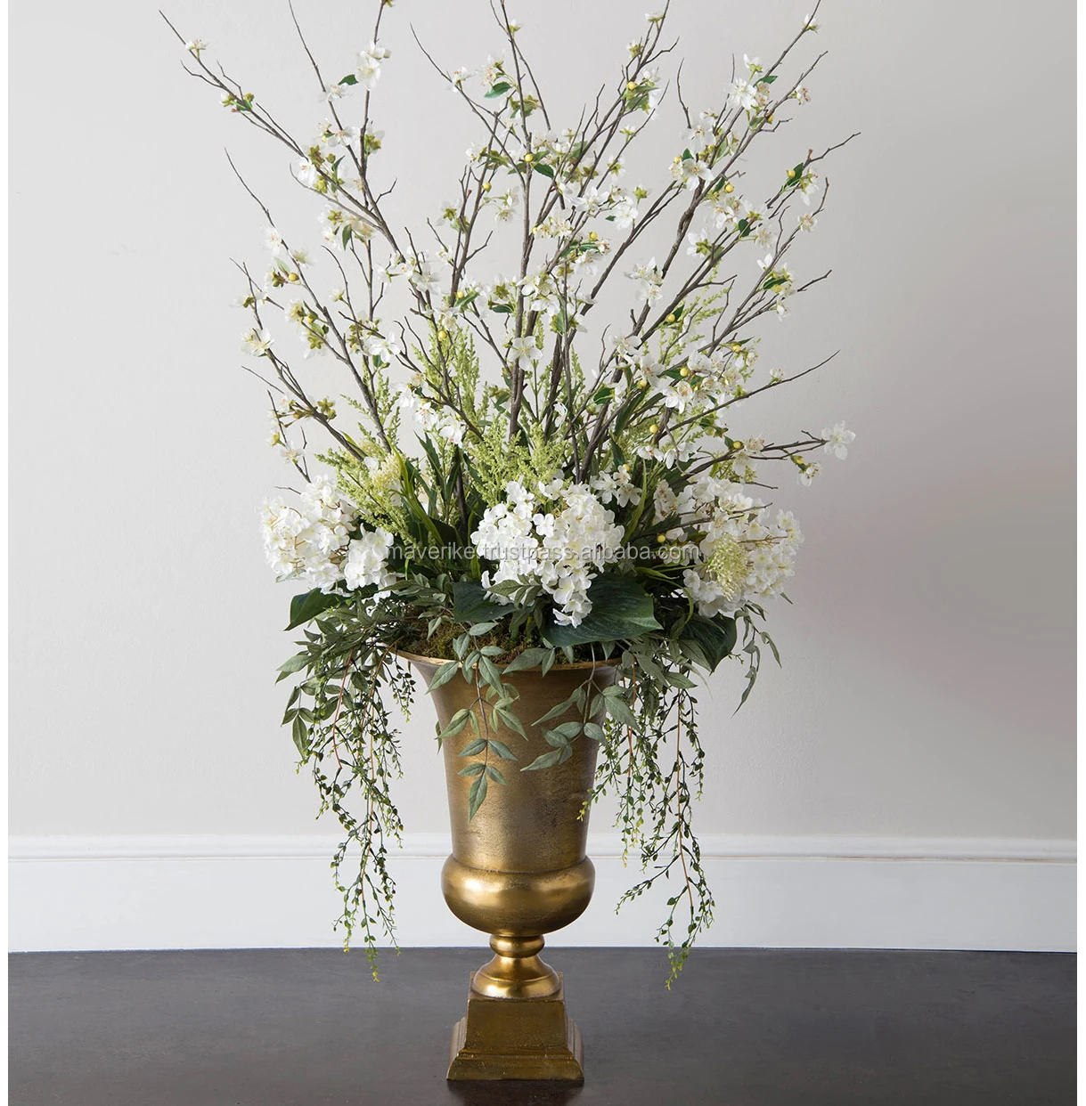 Gold Trumpet Vase Wedding Centerpieces Large Flower Vase Stand Props for Party Birthday Events Ceremony Desktop