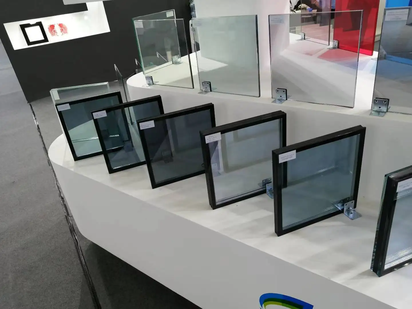 High Efficiency Saving Energy vacuum soundproof Insulated Insulating Hollow Low-E Glass for Commercial Buildings Windows