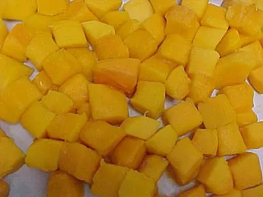 New Arrival 100% Fresh & Pure Frozen Mangoes Quality Assurance IQF Dried Mango Chunks / Frozen Mangoes Supply