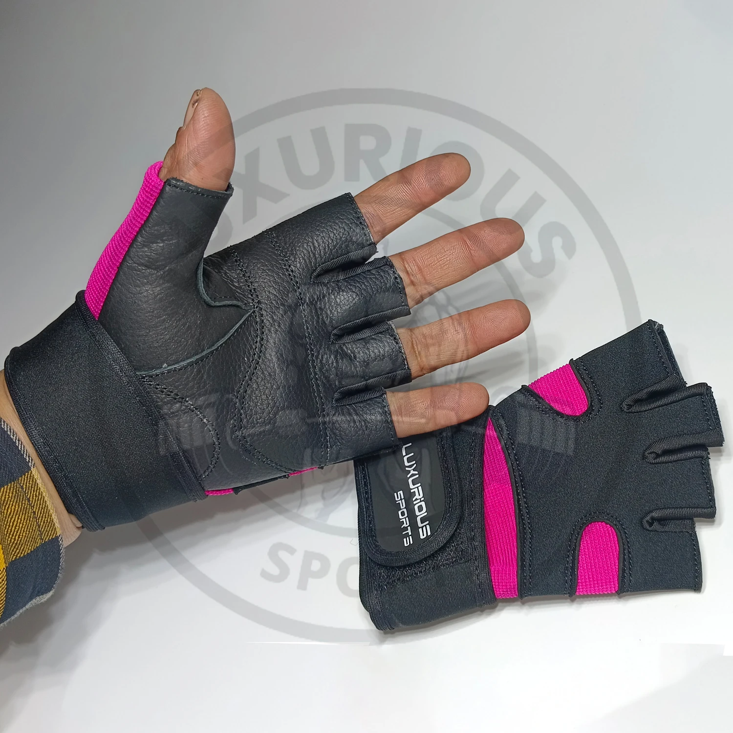 Gym gloves with anti-slip leather palm for workout exercise training fitness and bodybuilding for men & women custom gloves