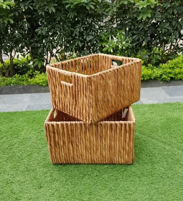 Vietnam manufacture wicker basket with handle Water hyacinth storage rectangular baskets for decoration and storage