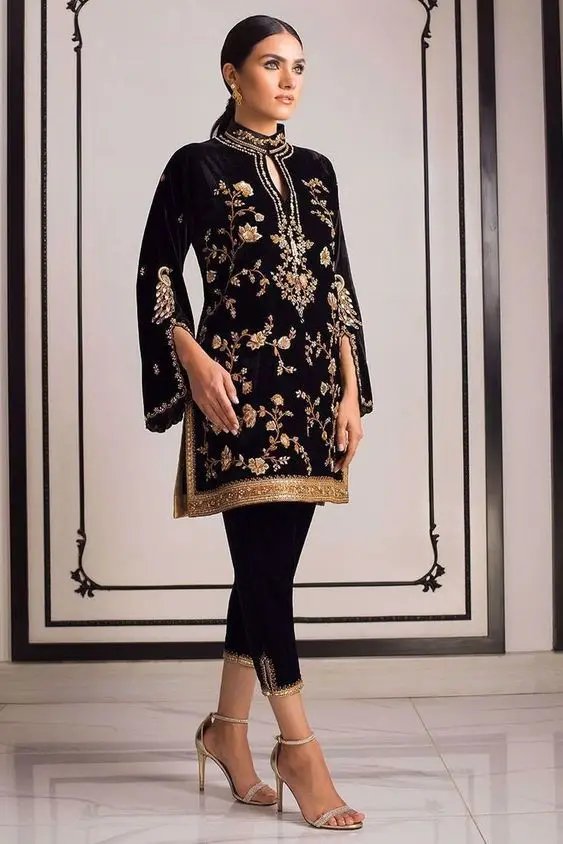 Stylish 2022 Kurta with Pant Dress Beautiful Crystal Glass Beads & Lace Embellishment Button & Dabka Work for Party Wedding Wear