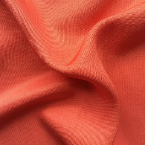 Блестящая Высококачественная вискозная атласная ткань 120D * 30S/47*32 136gsm 50% Тенсел 50% для одежды