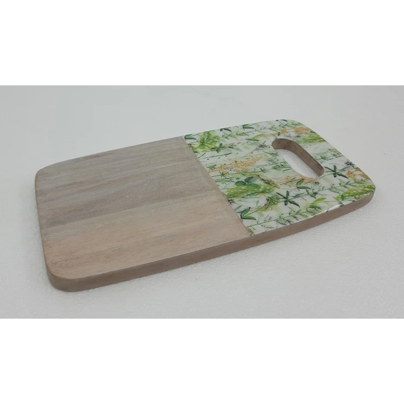 Деревянная разделочная доска