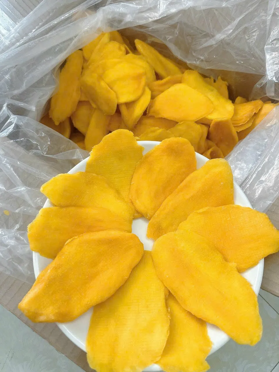 DRIED MANGO FOR EXPORTING FROM VIETNAM AT FACTORY PRICE MEETS EU STANDARDS