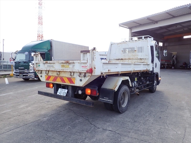 ISUZU ELF Japan Dump Truck