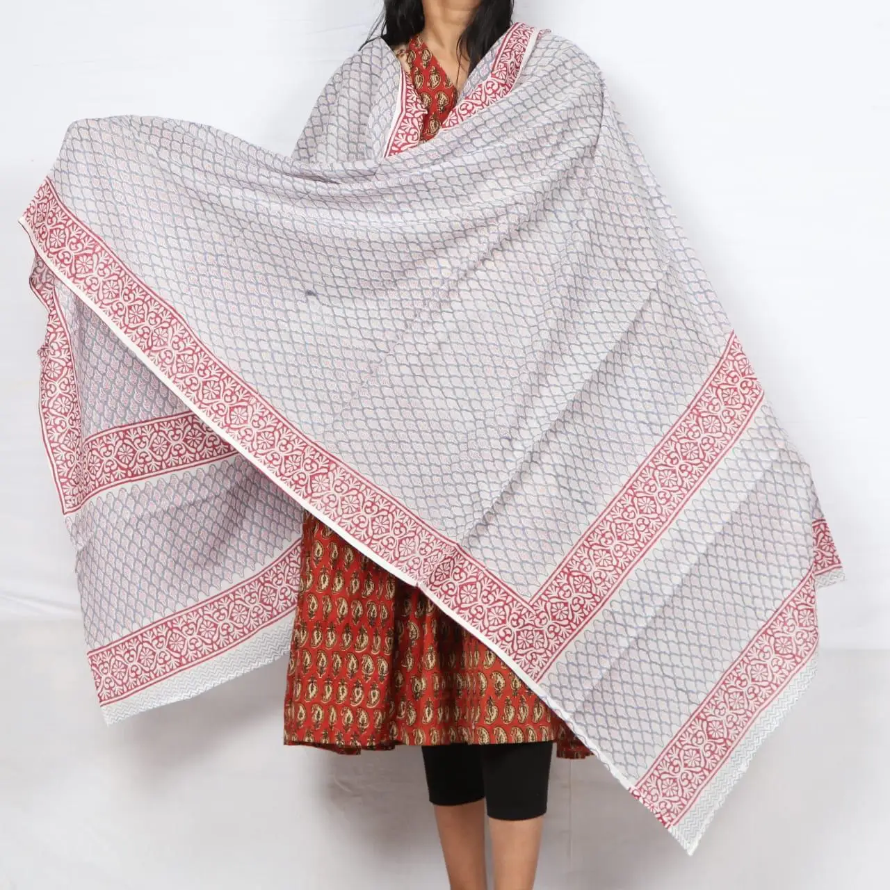 Indian Manufacturer Handmade Printed Casual Wear Pure Cotton Women New Print Long Stoles Dupatta