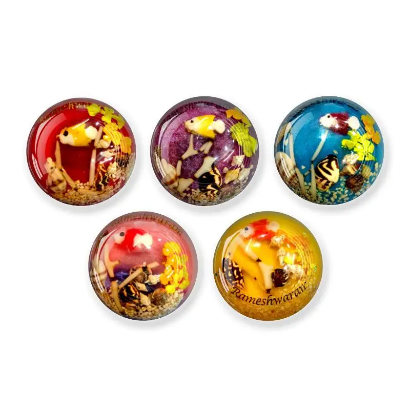 Wholesale Handmade Craft Customized DIY Pattern Christmas Decoration Resin Fridge Magnet Available at Low Price
