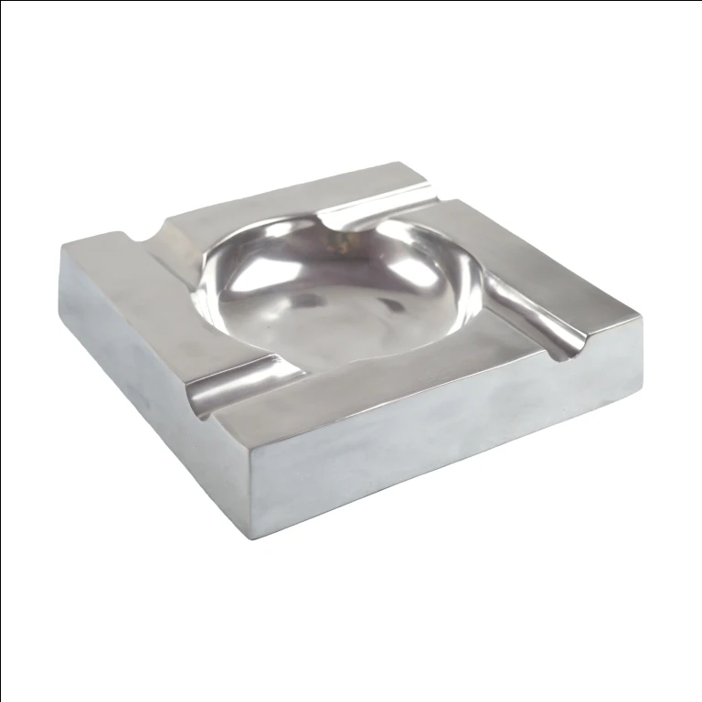Brilliant Design Round Shape Metal Ashtray Traditional Design Handmade Wholesale Ashtray Customized Size Metal Ashtray